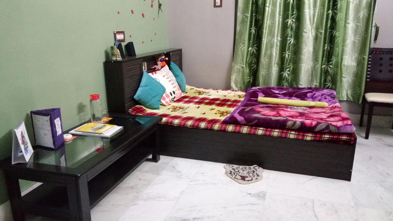 The Lovely Room Kolkata Eksteriør bilde